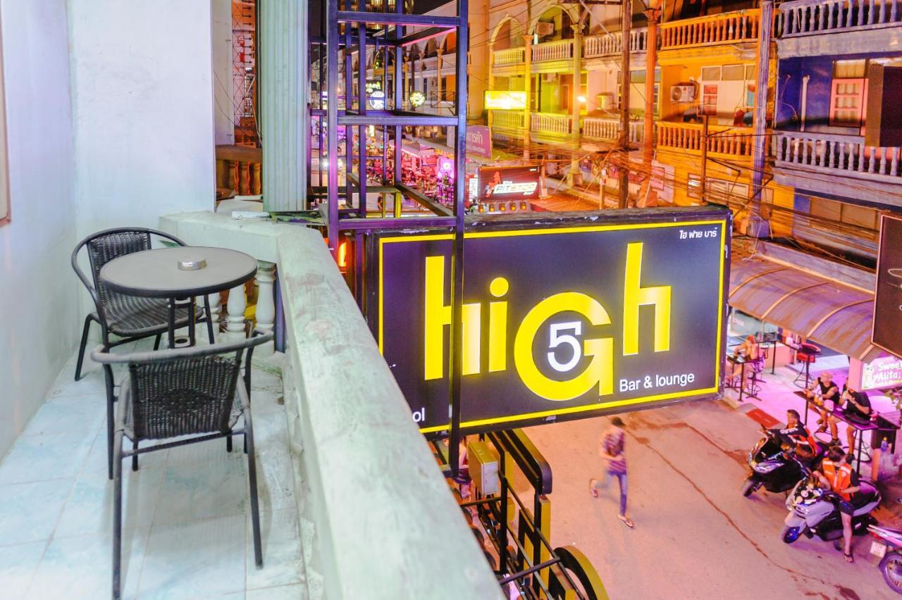 High5 Guesthouse Pattaya Extérieur photo