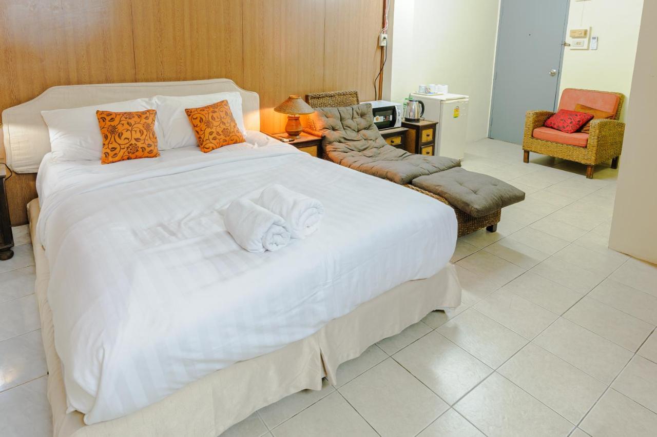 High5 Guesthouse Pattaya Extérieur photo