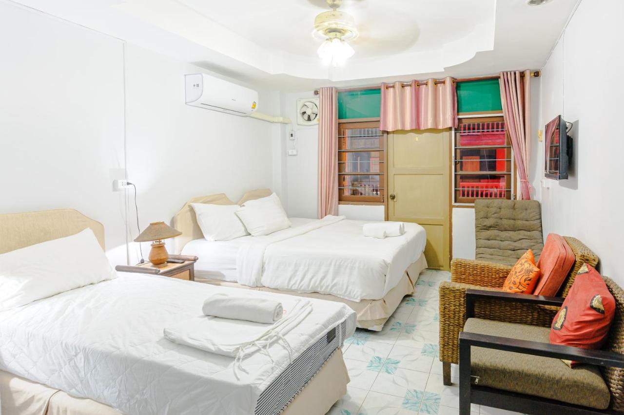 High5 Guesthouse Pattaya Extérieur photo
