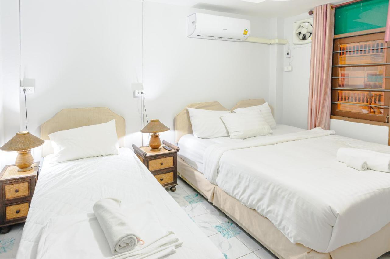 High5 Guesthouse Pattaya Extérieur photo