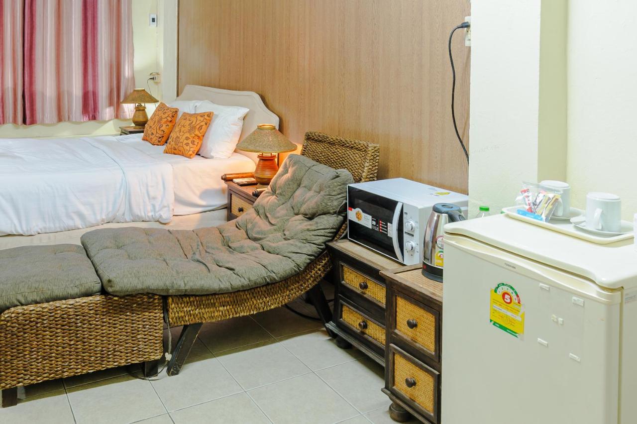 High5 Guesthouse Pattaya Extérieur photo