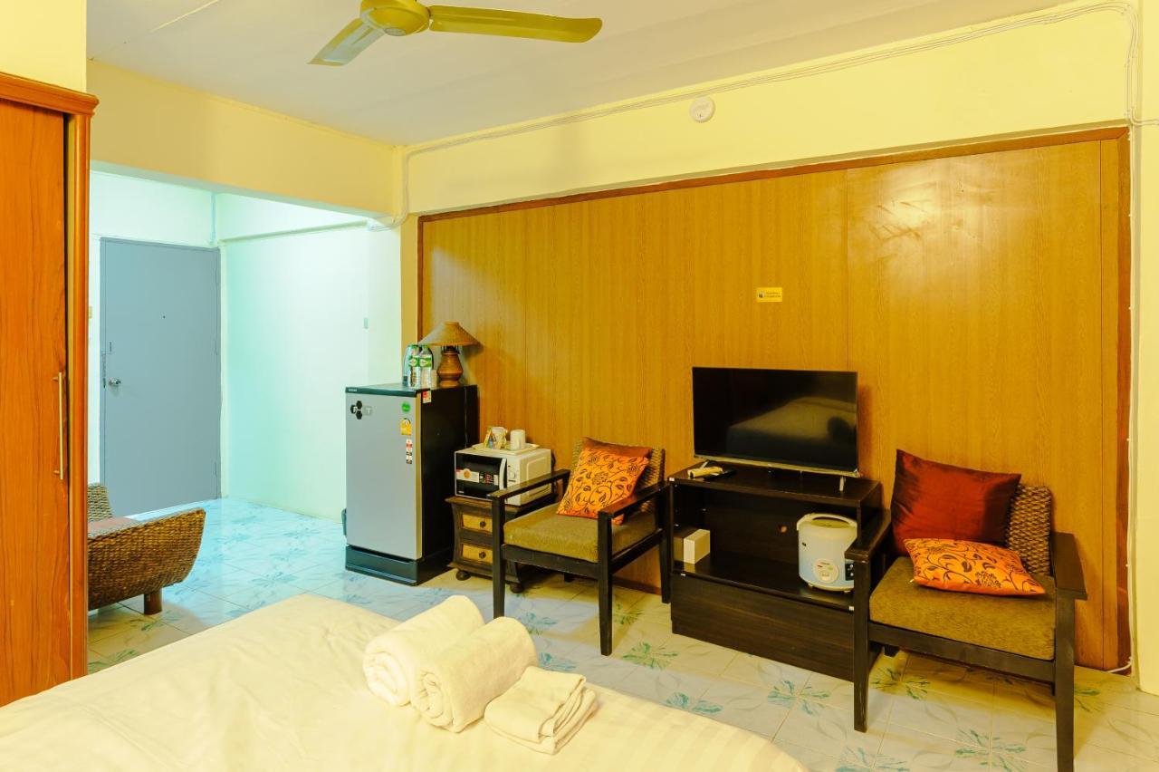 High5 Guesthouse Pattaya Extérieur photo