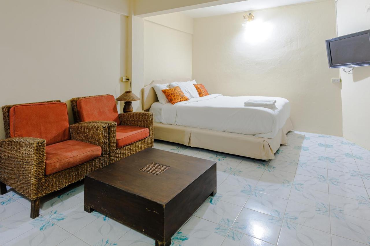 High5 Guesthouse Pattaya Extérieur photo