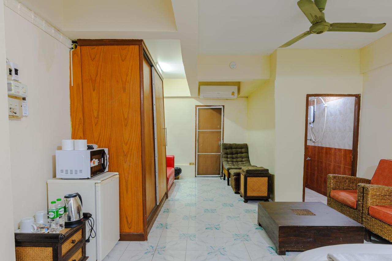 High5 Guesthouse Pattaya Extérieur photo