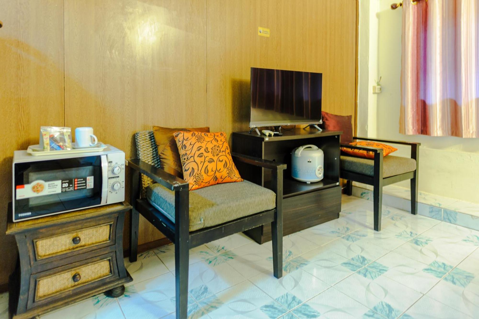 High5 Guesthouse Pattaya Extérieur photo