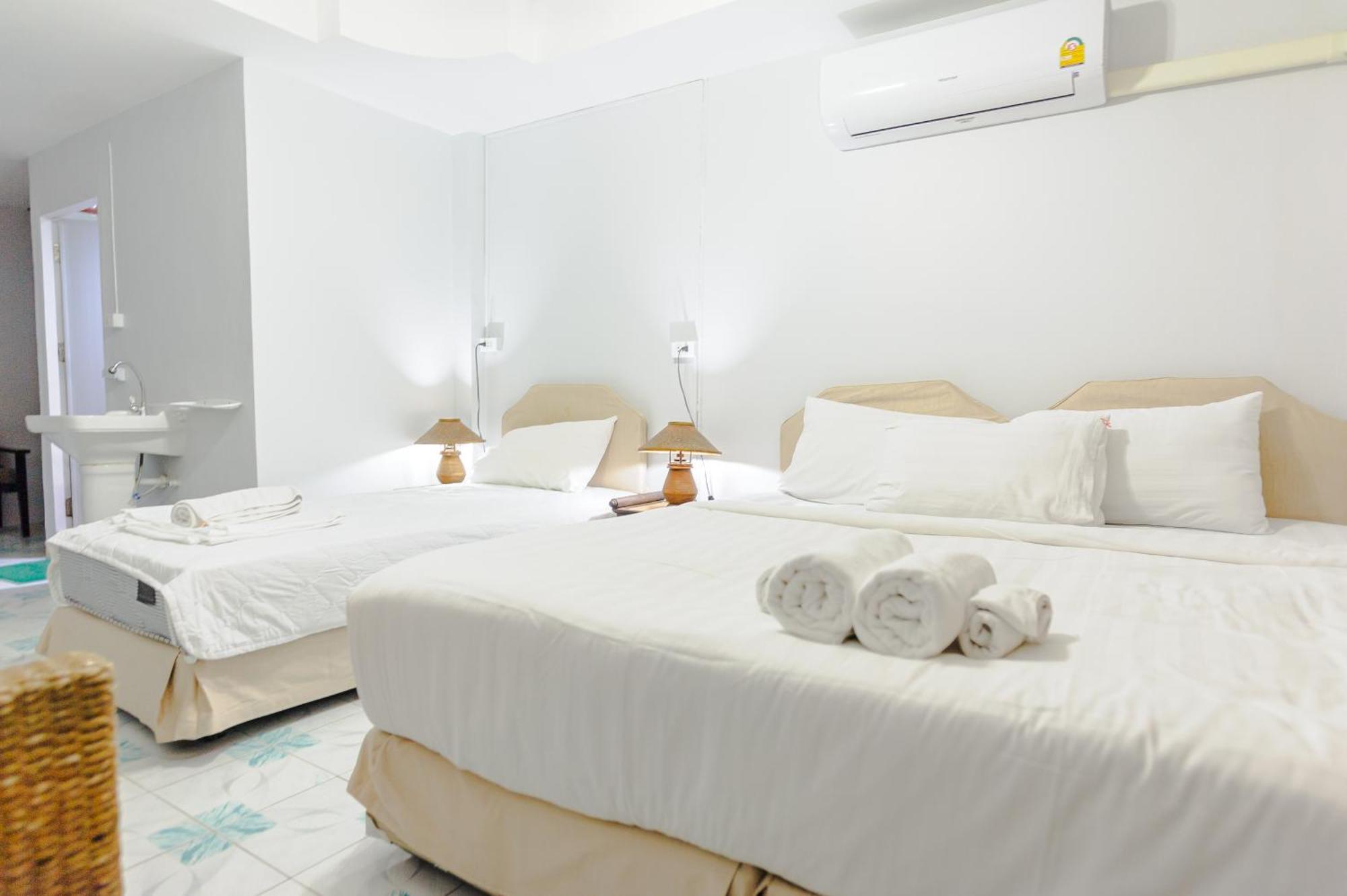 High5 Guesthouse Pattaya Extérieur photo