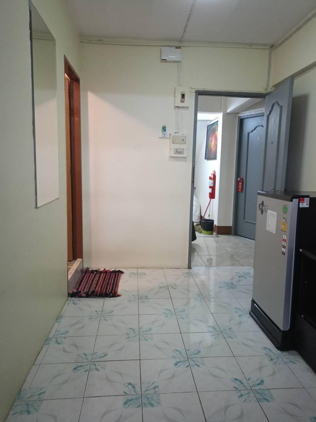 High5 Guesthouse Pattaya Extérieur photo